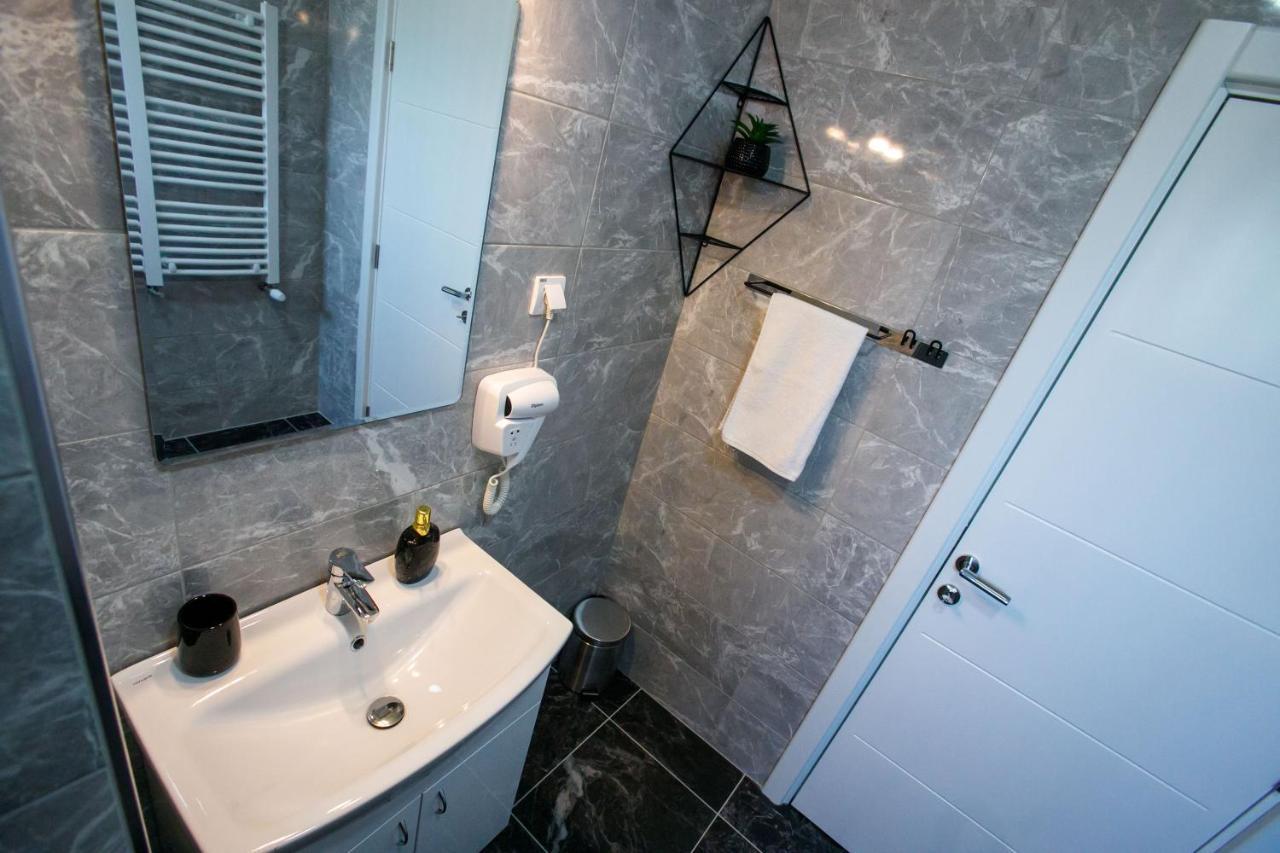 Apartman Paratetis 1 Palić Exterior foto